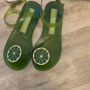 Green jelly sandal